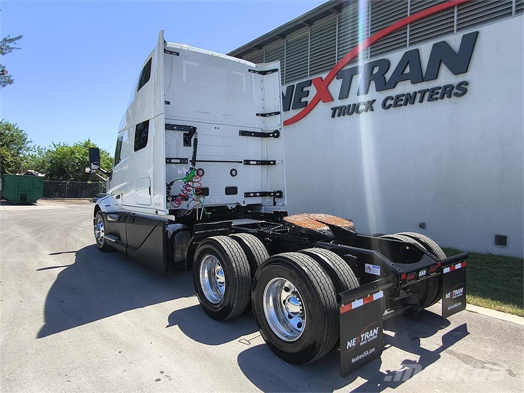Volvo VNL64T860 Çekiciler