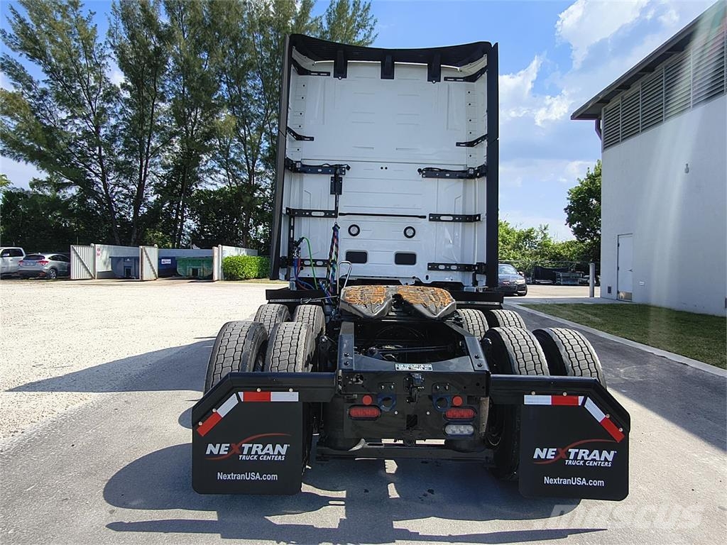 Volvo VNL64T860 Cabezas tractoras