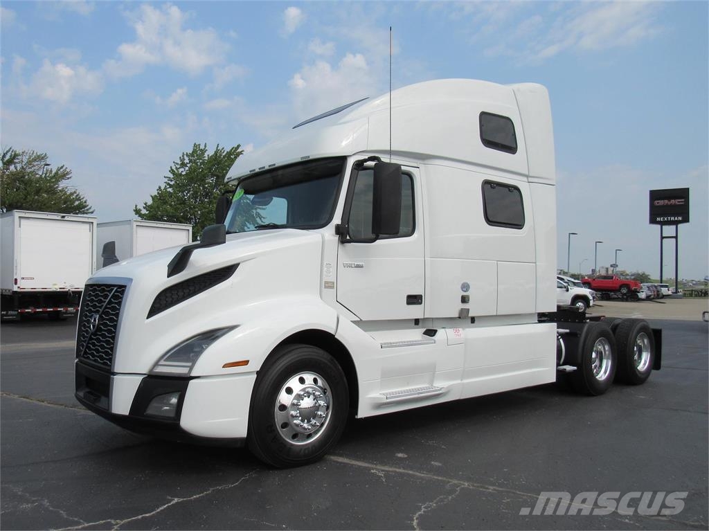 Volvo VNL64T860 Tractor Units