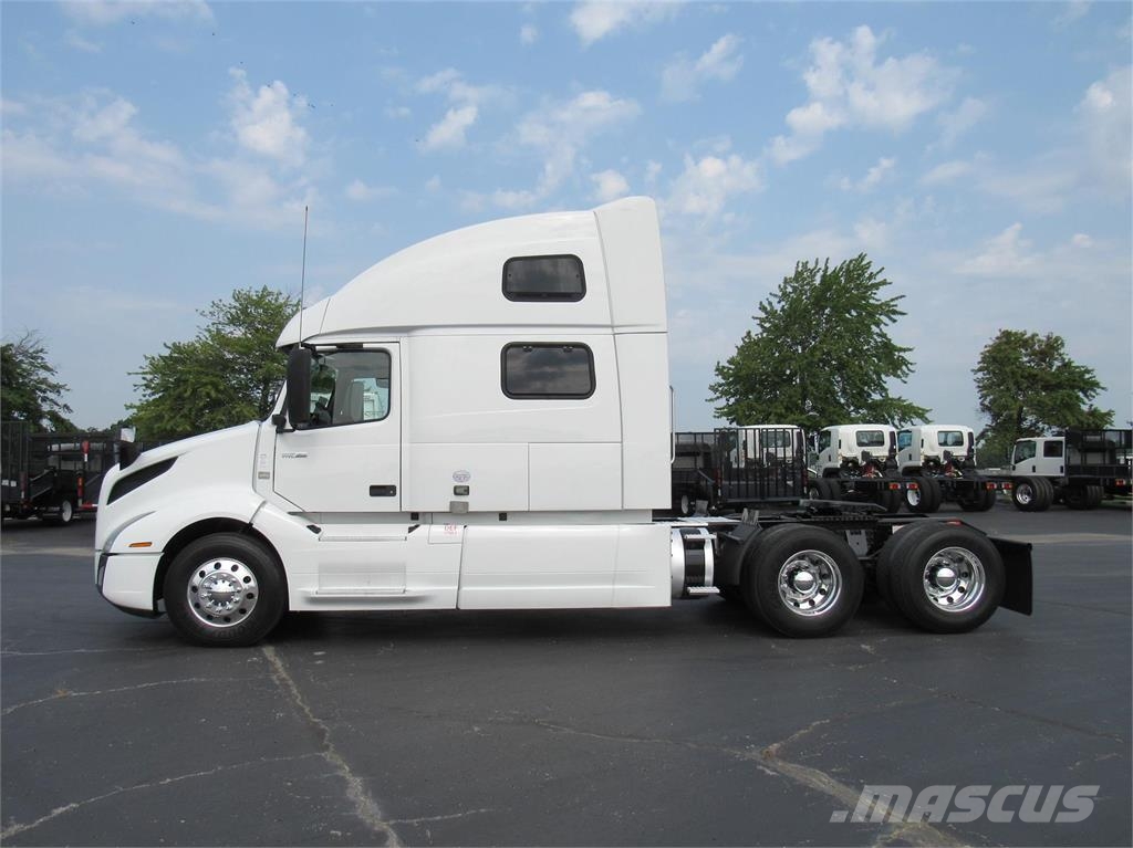 Volvo VNL64T860 Tractor Units