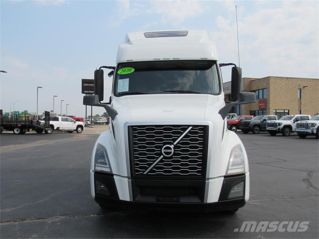 Volvo VNL64T860 Tractor Units