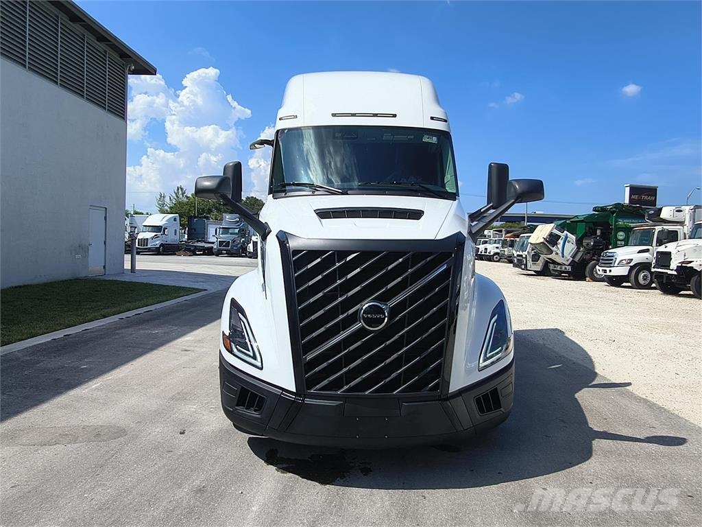 Volvo VNL64T860 Cabezas tractoras