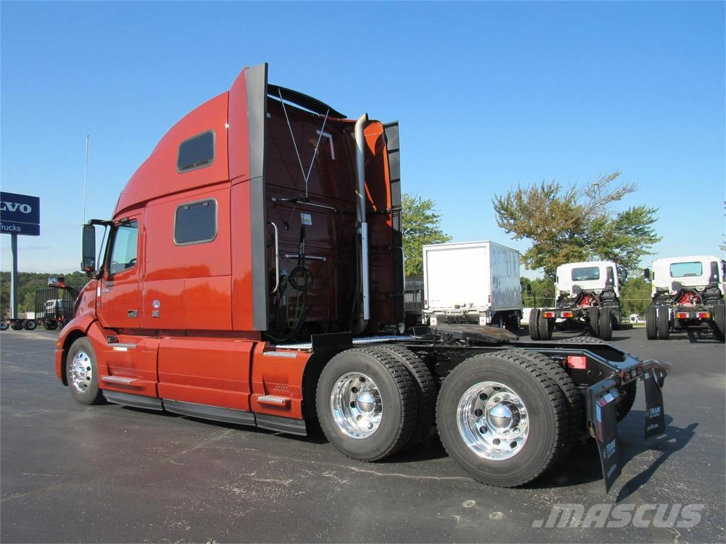 Volvo VNL64T860 Tractor Units