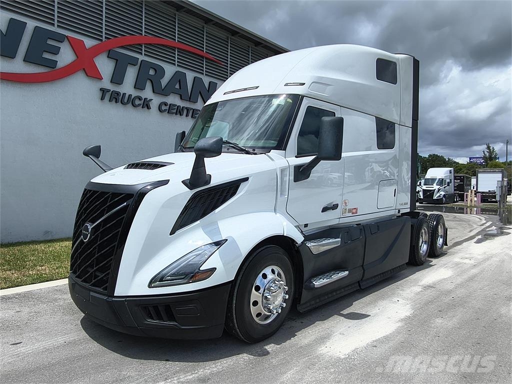 Volvo VNL64T860 Тягачі