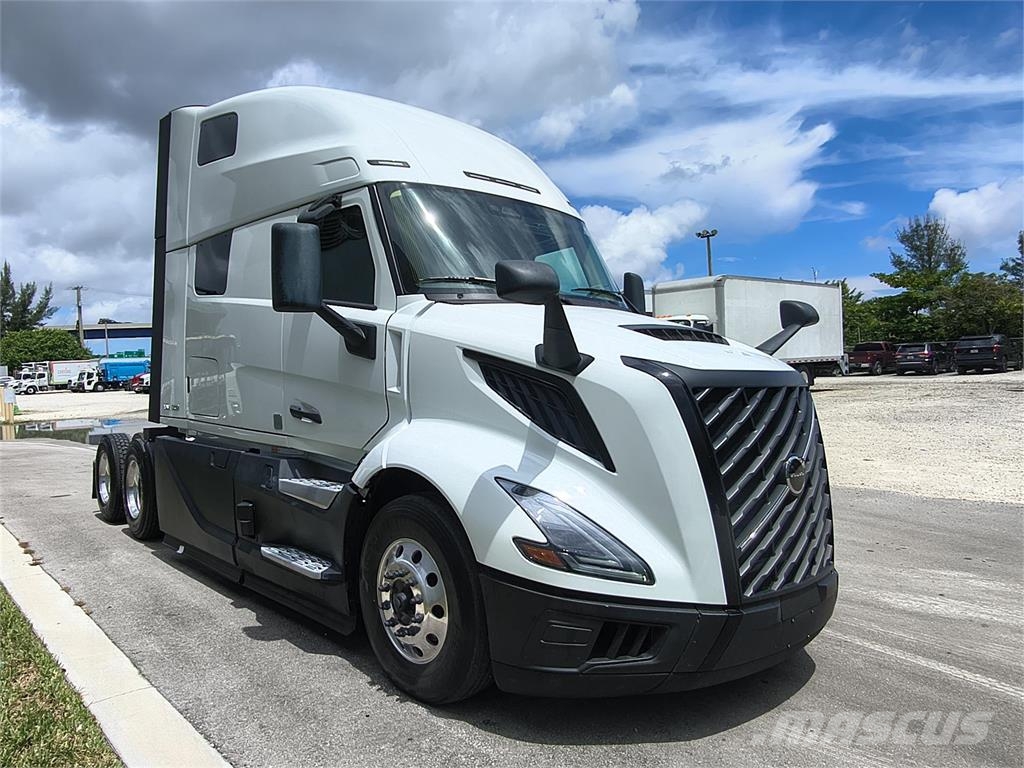 Volvo VNL64T860 Тягачі