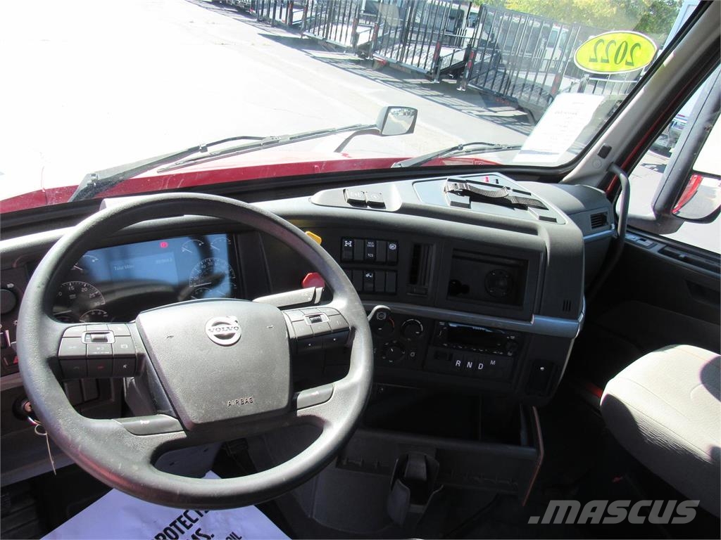 Volvo VNR64T300 Cabezas tractoras