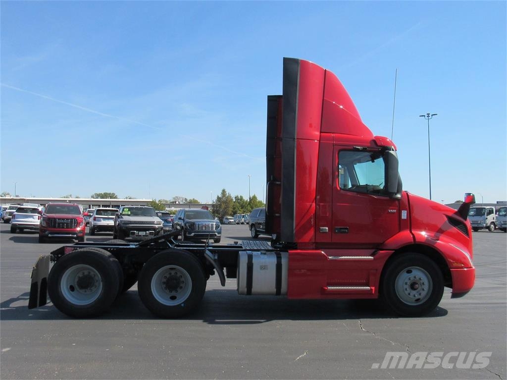 Volvo VNR64T300 Cabezas tractoras