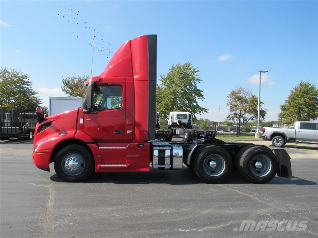 Volvo VNR64T300 Vlačilci