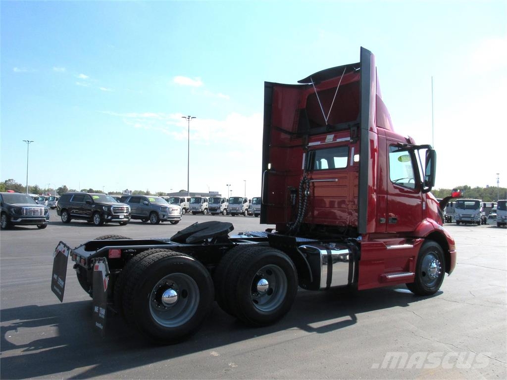Volvo VNR64T300 Vlačilci