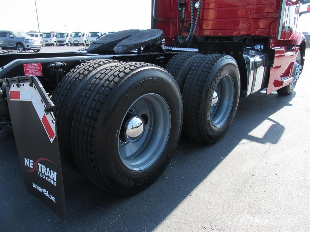 Volvo VNR64T300 Vlačilci