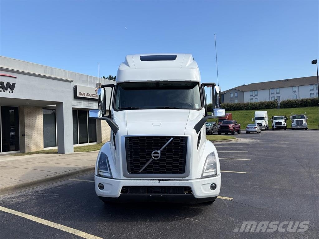 Volvo VNR64T660 Tractor Units
