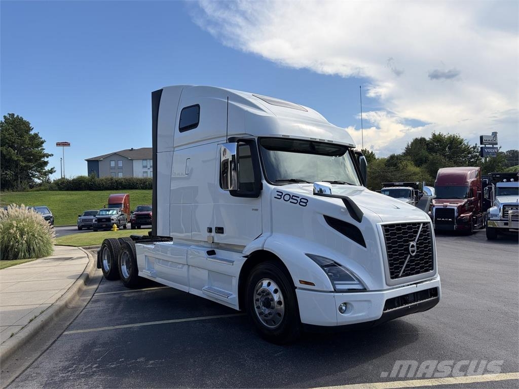Volvo VNR64T660 Tractor Units