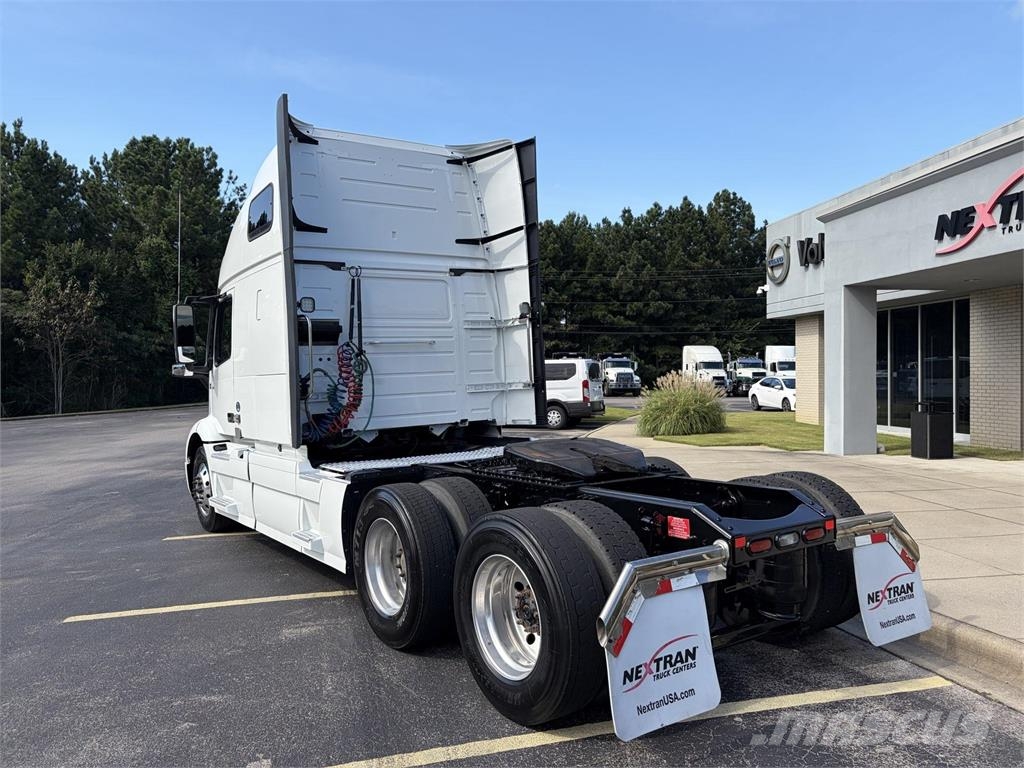 Volvo VNR64T660 Tractor Units