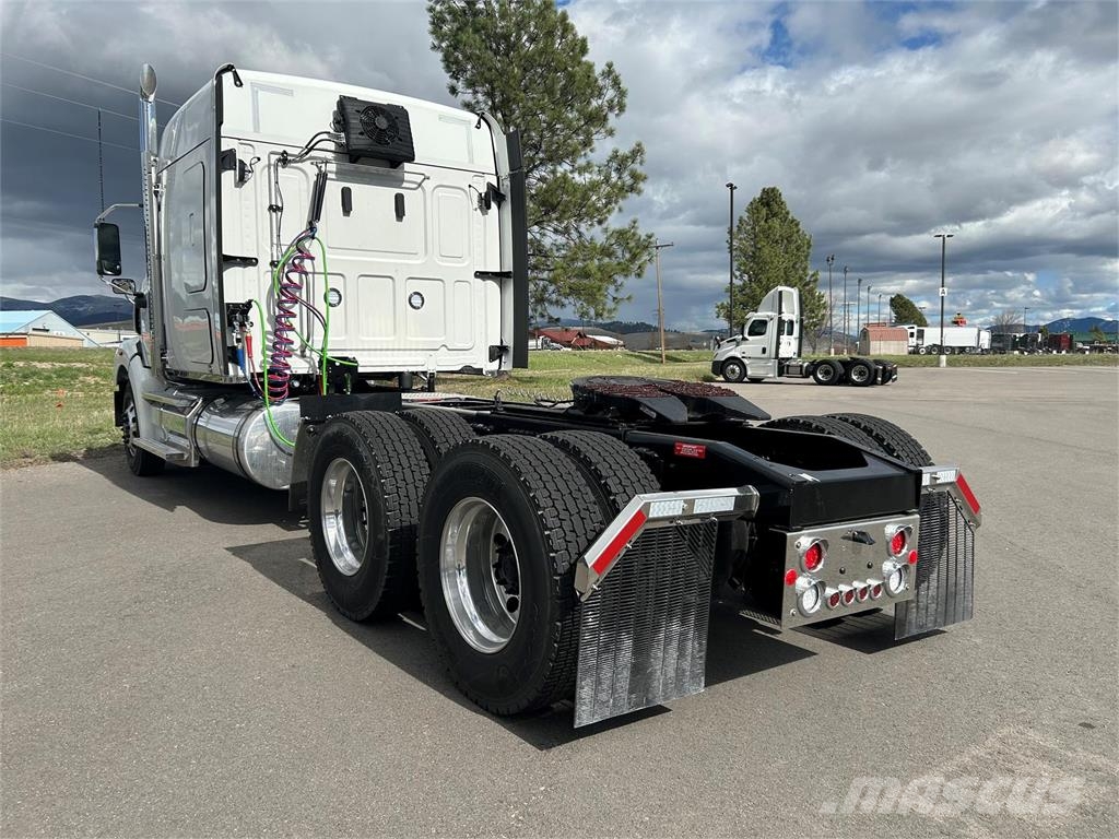 Western Star 49X Vetopöytäautot