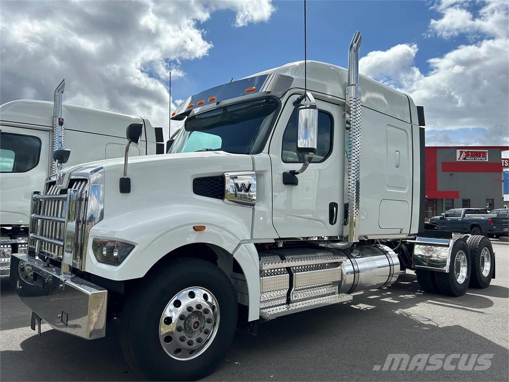 Western Star 49X Vetopöytäautot
