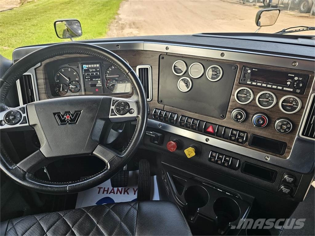 Western Star 49X Vetopöytäautot