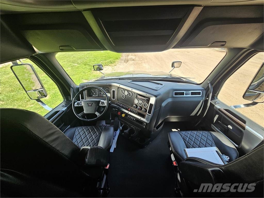 Western Star 49X Vetopöytäautot