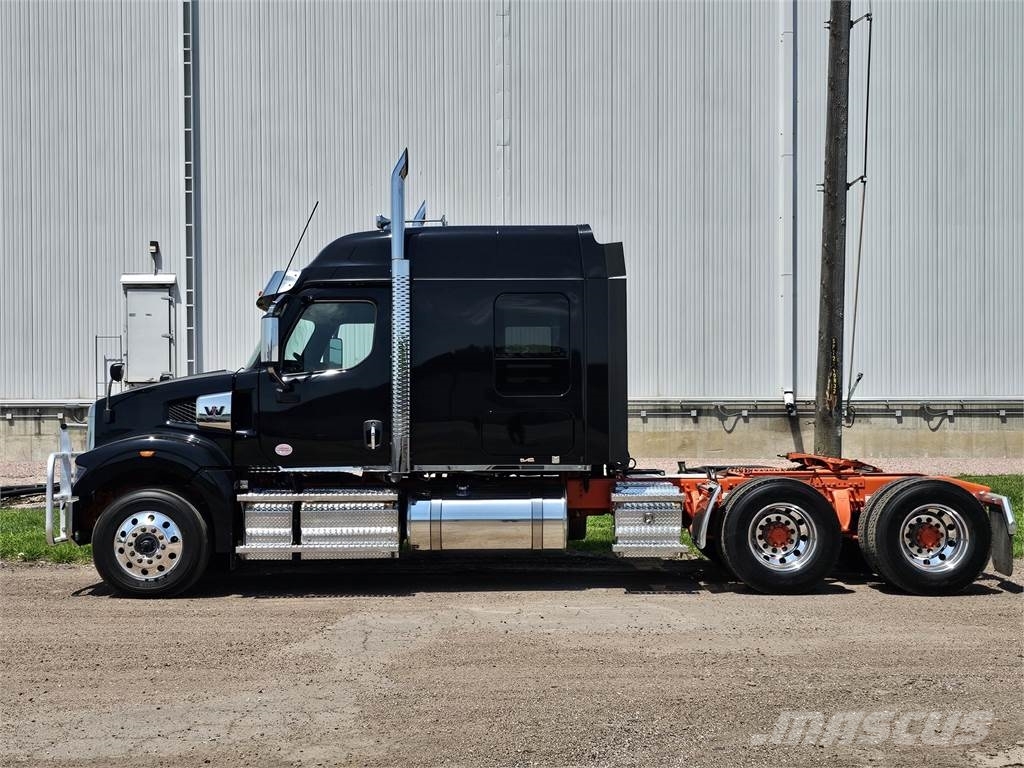 Western Star 49X Vetopöytäautot