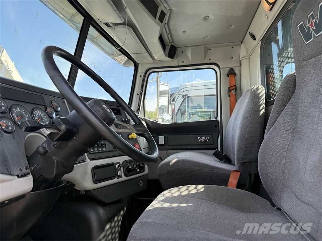 Western Star CONVENTIONAL Camiones con chasís y cabina