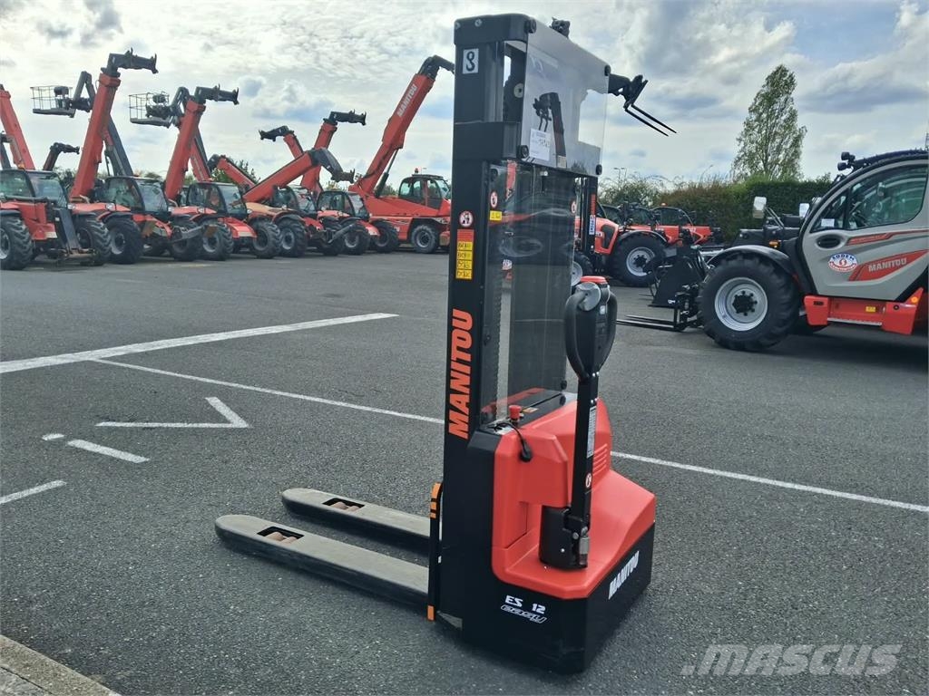 Manitou ES 112 EASY Pedestrian stacker