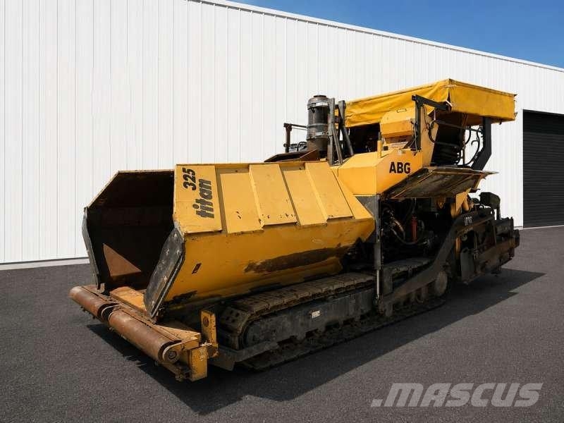 ABG TITAN 325 Asfalta klājēji