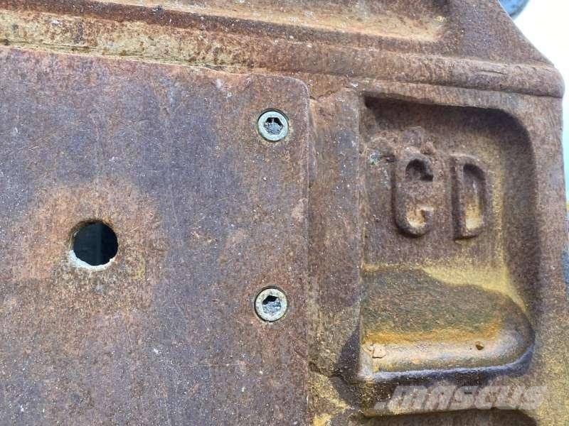  AUTRE Cisaille a beton Pour Pelles de 35 Tonnes Schneidwerkzeuge