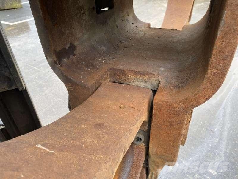  AUTRE Cisaille a beton Pour Pelles de 35 Tonnes Schneidwerkzeuge