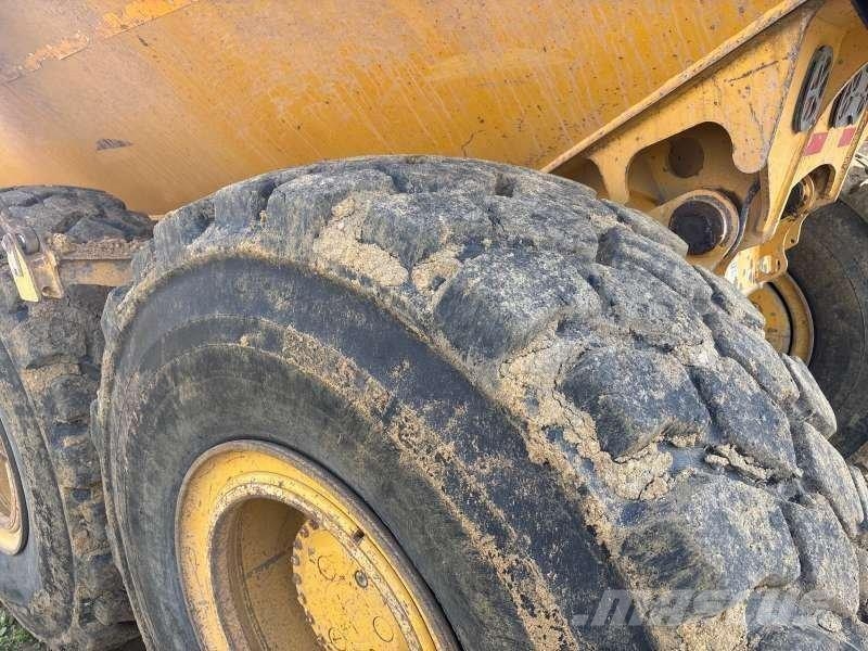 Bell B25D 6X6 Camiones articulados