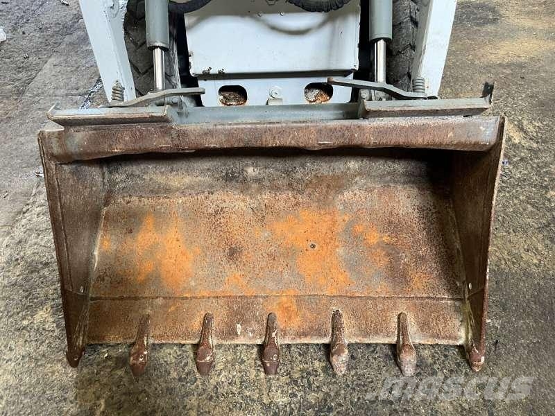 Bobcat S100 Mini nakladalci