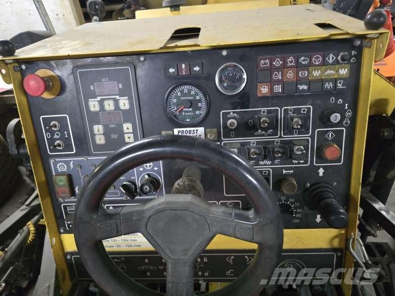 Bomag BF 223 C Asfaltni finišerji