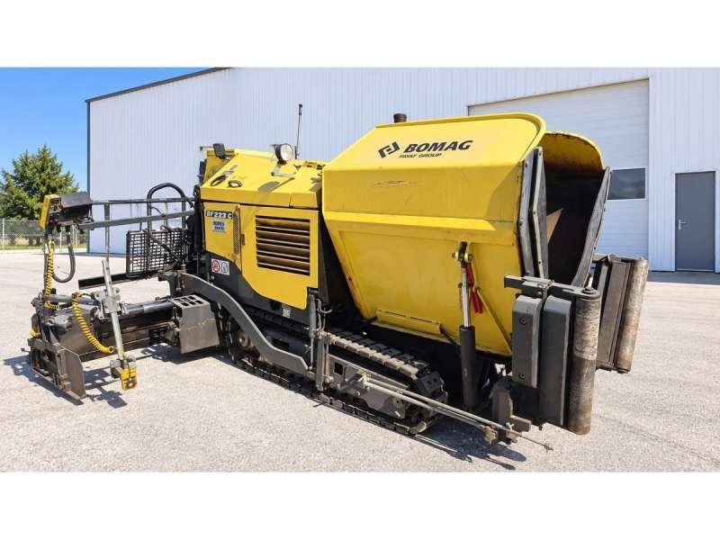 Bomag BF 223 C Asfaltni finišeri