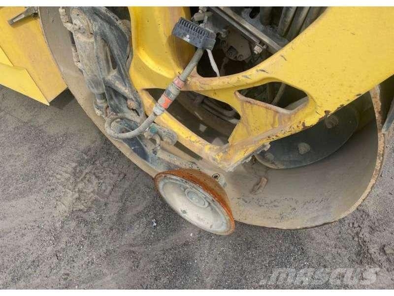 Bomag BW 174 AP ضاغطات التربة