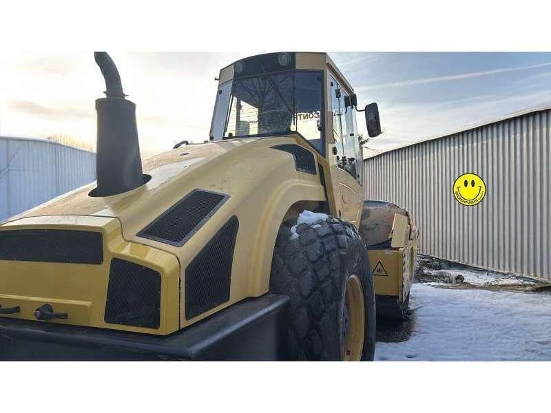 Bomag BW213 DH-4 Erdbauwalzen