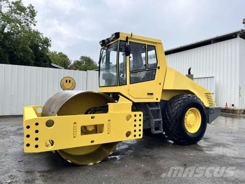 Bomag BW216 D-3 土壤压实机