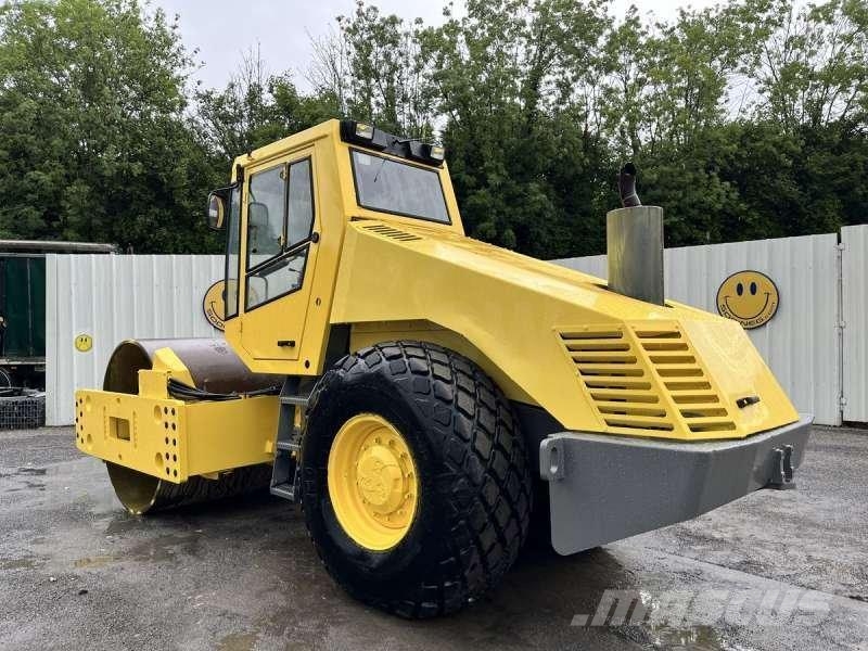 Bomag BW216 D-3 土壤压实机