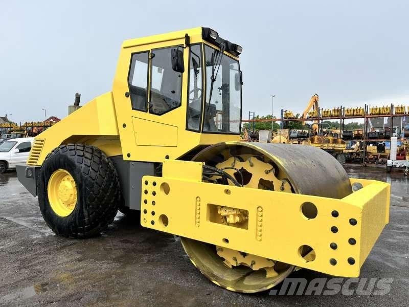Bomag BW216 D-3 土壤压实机