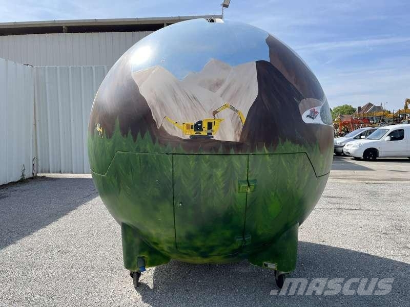 CAR-VEN BOULE D'EXPOSITION Vehículos de enganche