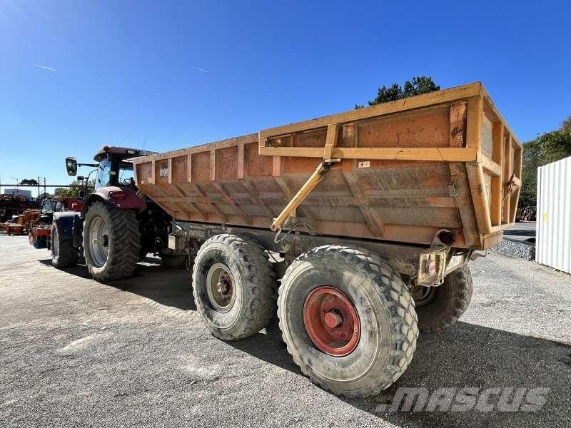 Case IH IH PUMA + BALAYEUSE ET BENNE Trattori