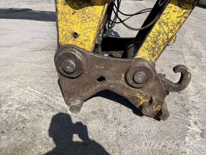 CAT 330DL + BRAS DE DEMOLITION Pelle sur chenilles