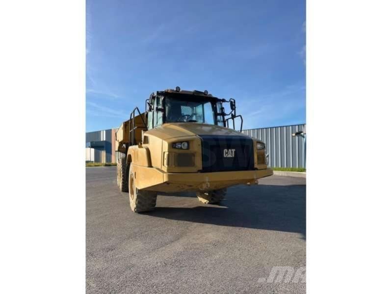 CAT 730 ساحبات مفصلية