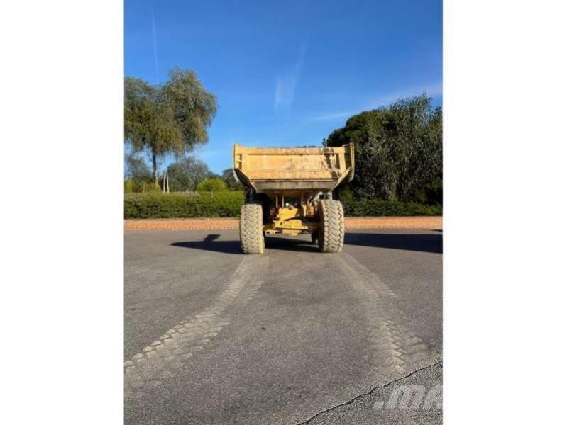 CAT 730 ساحبات مفصلية