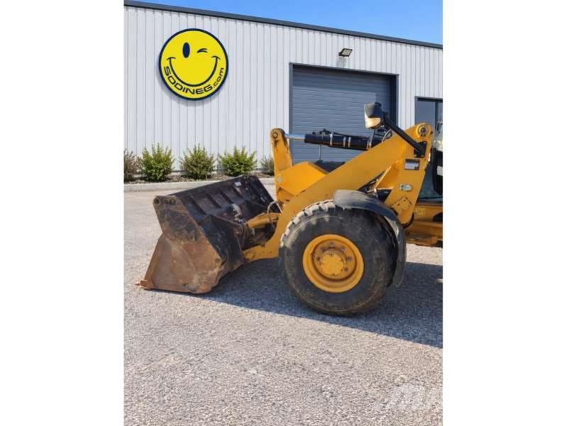 CAT 906H2 Mini utovarivači