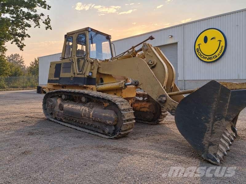 CAT 973 推土機