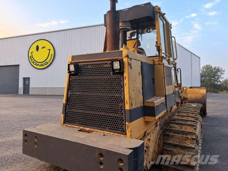 CAT 973 推土機