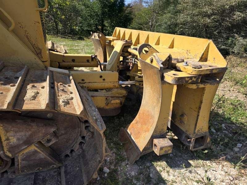 CAT D6N FTC LGP Buldozer sobre oruga