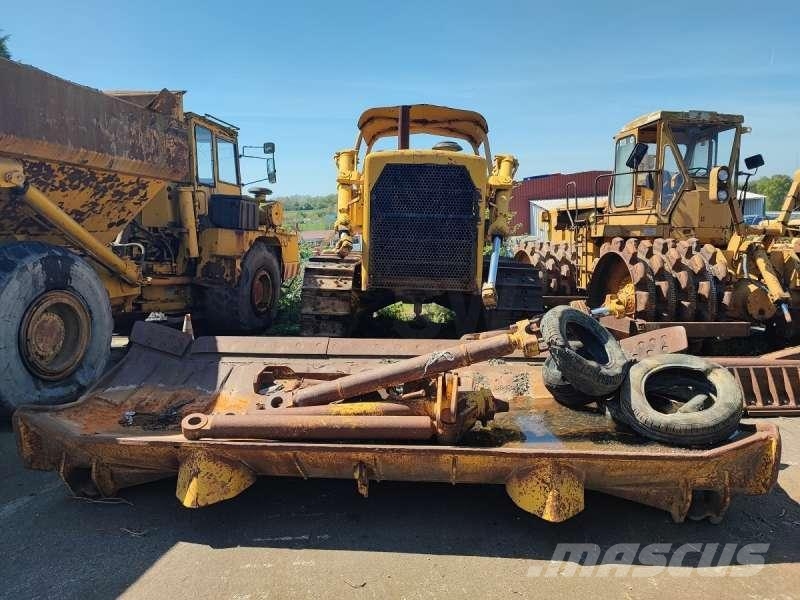 CAT D8K + Porte Engins 履帶推土機