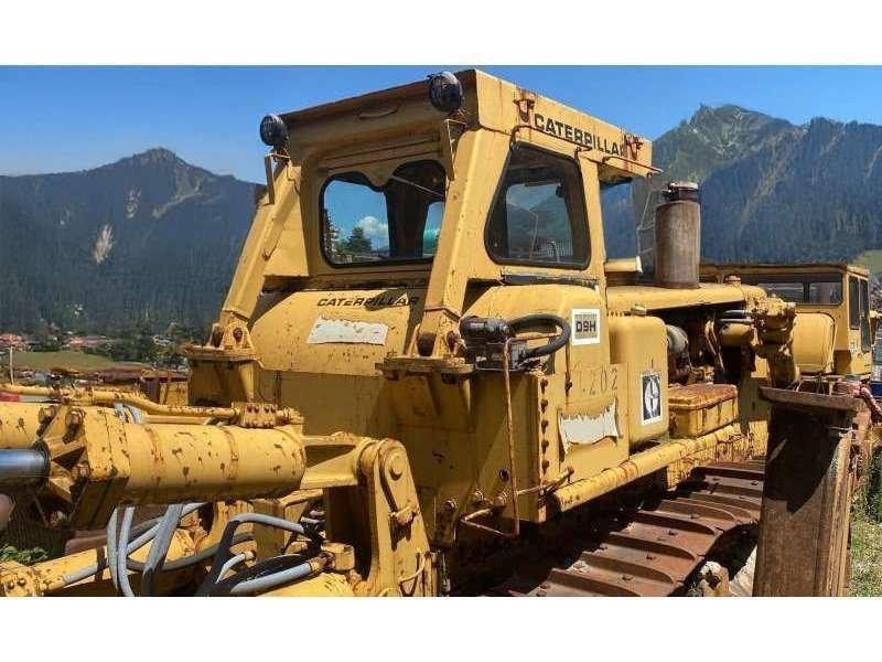 CAT D9H Crawler dozers