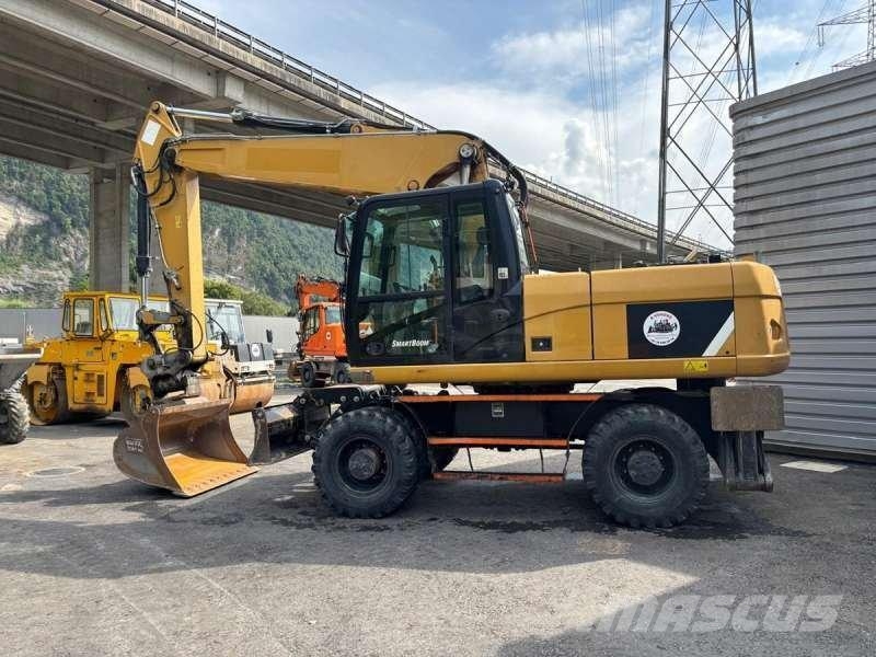 CAT M318D Bageri na kotačima