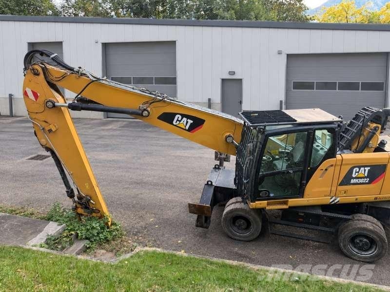 CAT MH3022 Waste / industry handlers