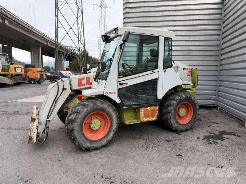 CLAAS RANGER 920 Телескопични товарачи